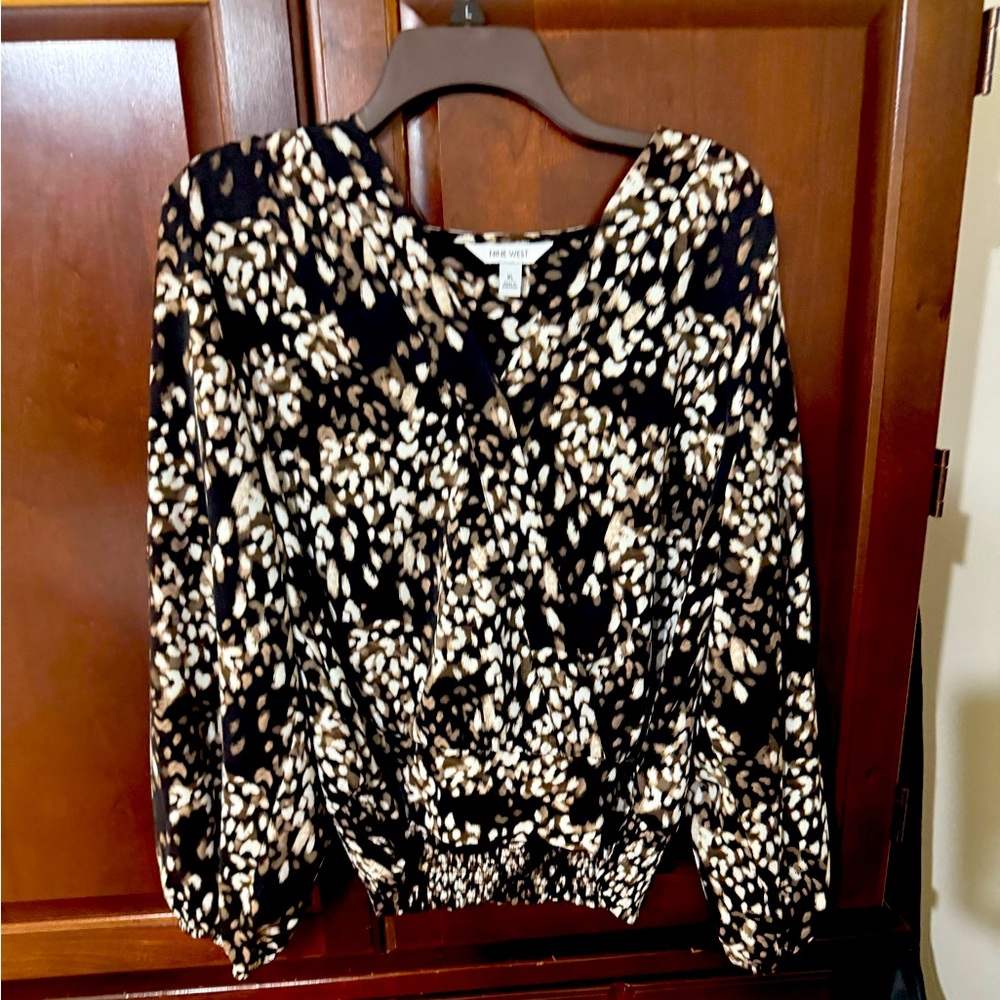 Nine West Black and Cream Patterned Blouse